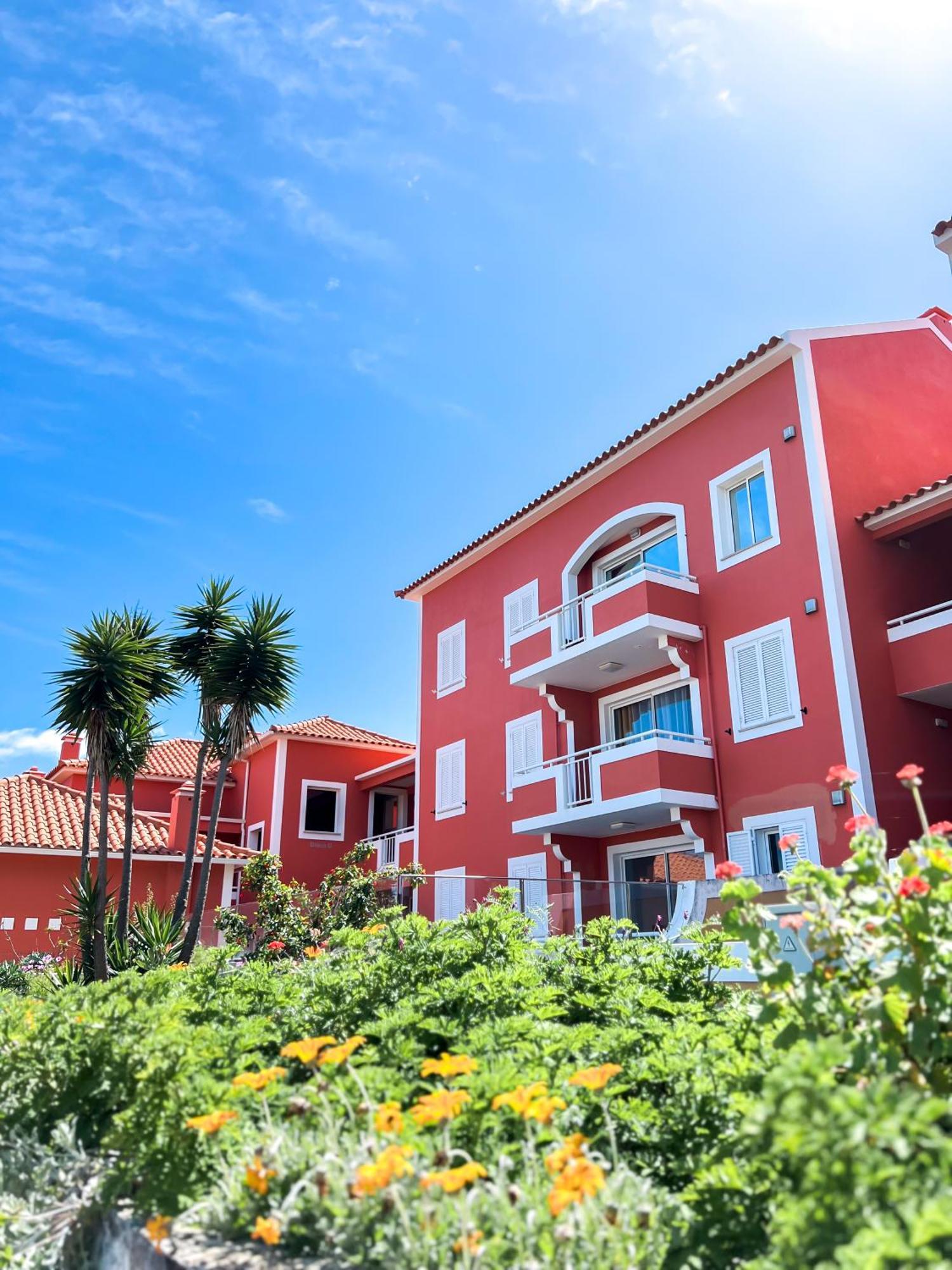 The Pink - Holidays In Madeira Island Appartement Caniço